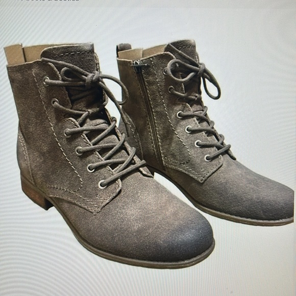 NWB Earth Leather Lace-Up Ankle Boots.   Size 9.  Color Walnut - Picture 4 of 4